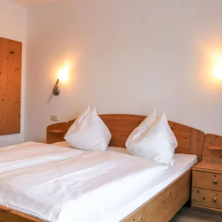 Rosi-1 By Interhome דירה וורפנוונג